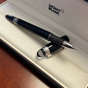 A great Father’s Day gift. Montblanc StarWalker UltraBlack Fineliner